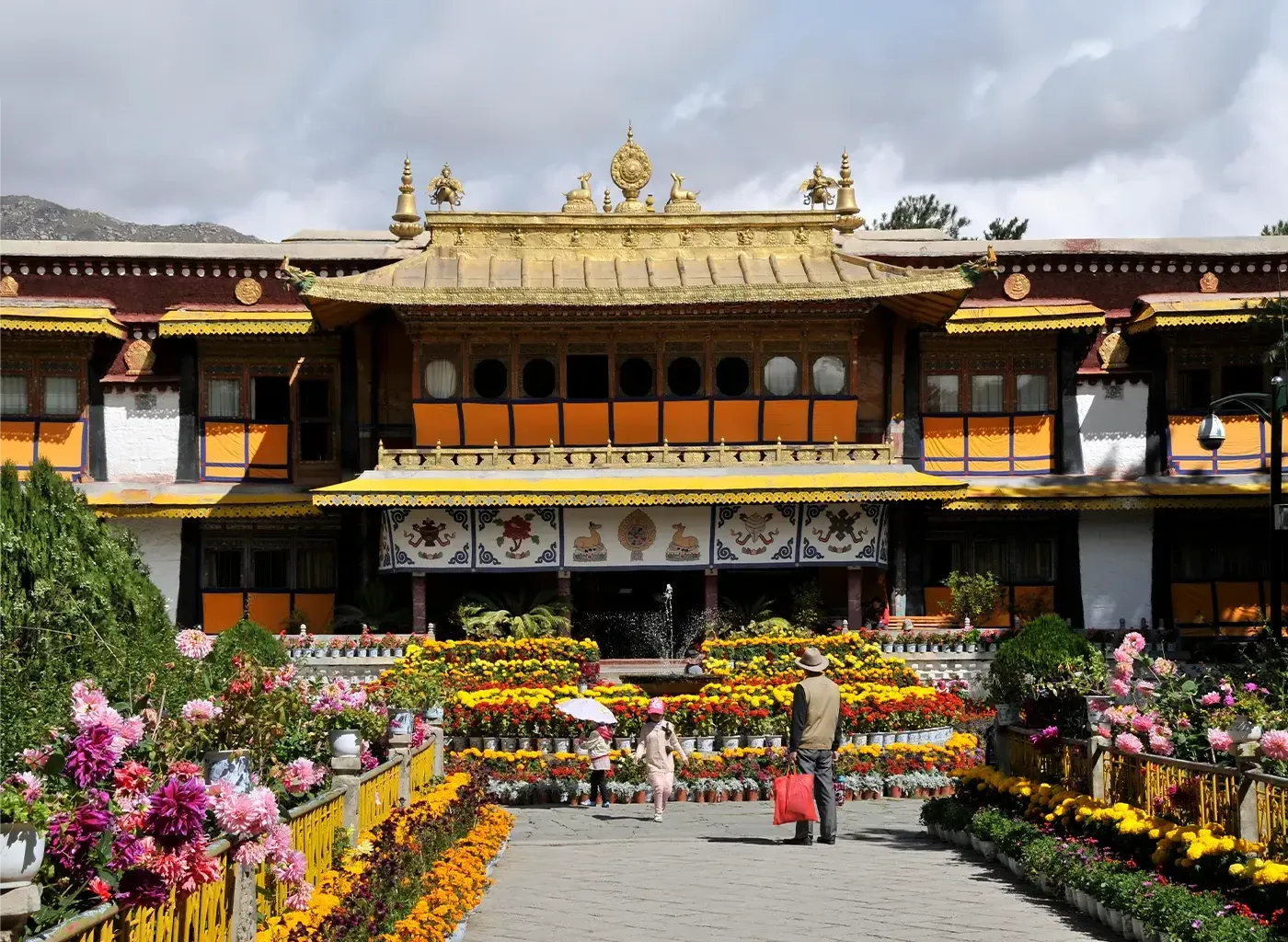 Norbulingka Institute gardens and Tibetan architecture